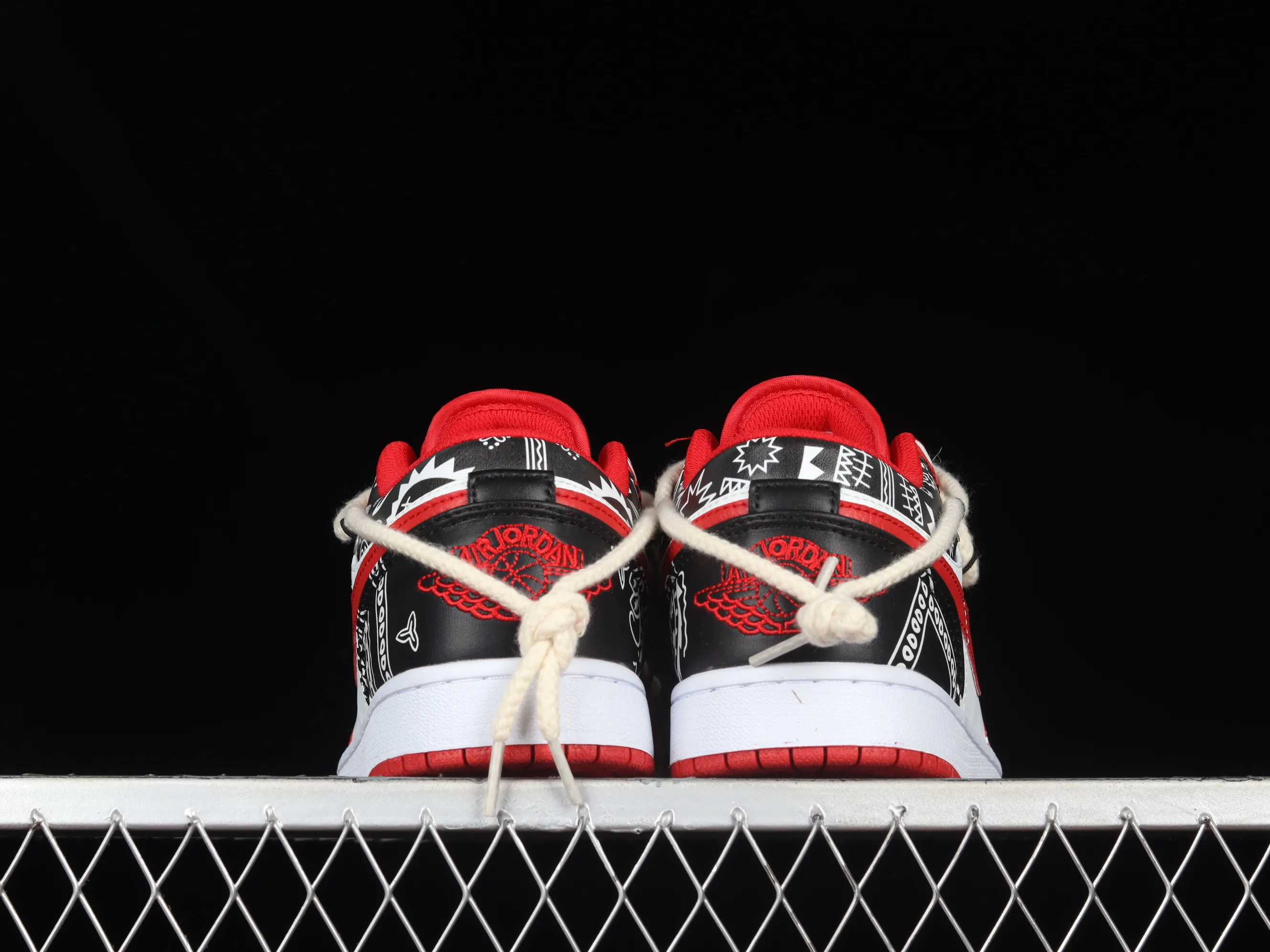 All categories Air Jordan Jordan series basketball shoes Air Jordan 1 Low Air Jordan 1 Low AJ1 Joe 1 customized version Vibe flavor deconstruction sports culture basketball shoes DC0774-840